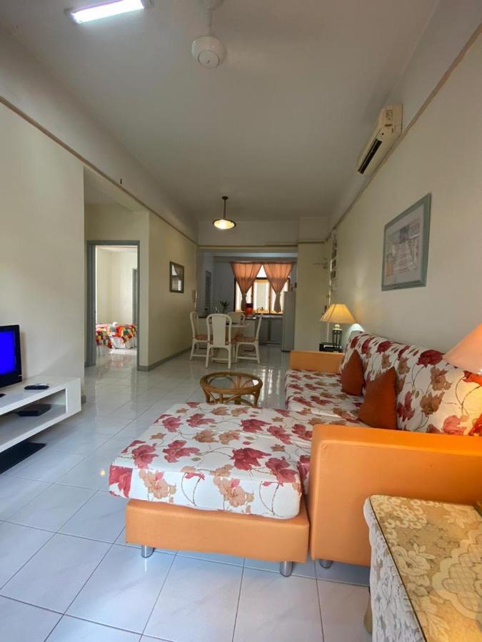 Aparthotel Costa Mahkota Malacca Esterno foto