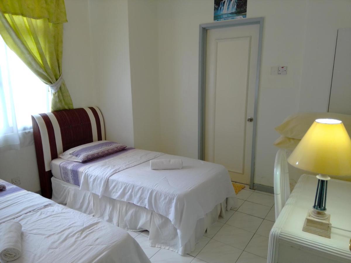 Aparthotel Costa Mahkota Malacca Esterno foto