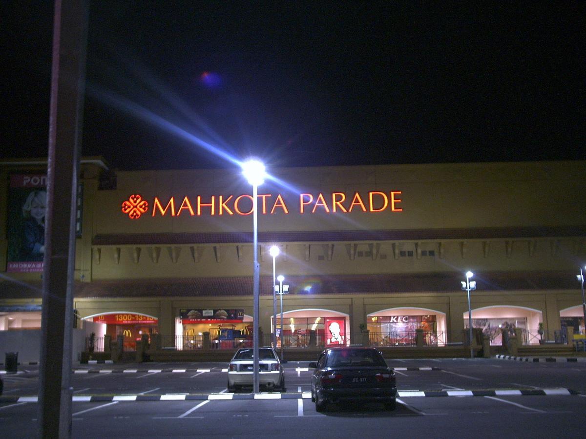 Aparthotel Costa Mahkota Malacca Esterno foto