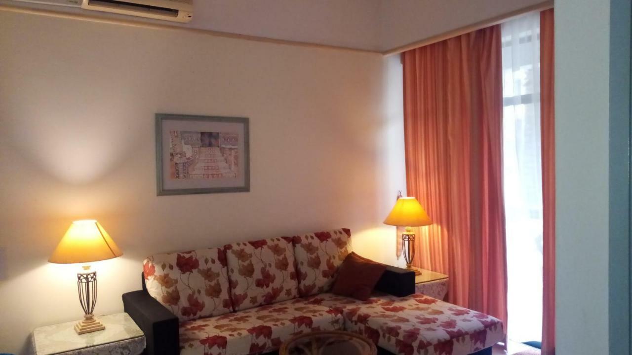 Aparthotel Costa Mahkota Malacca Esterno foto